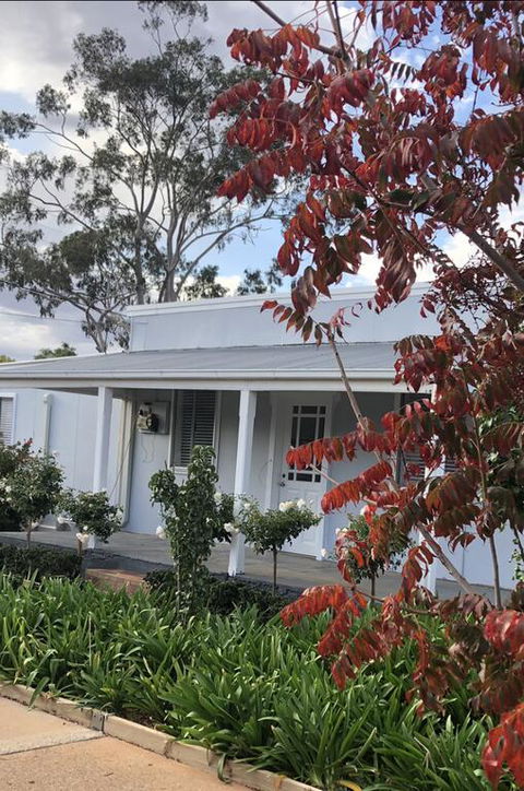 The Rested Guest 3 Bedroom Cottage West Wyalong - ACT Tourism 3