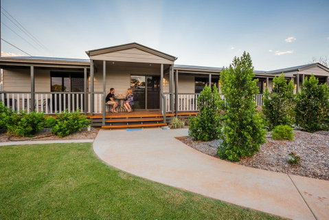 The Rocks Motel - ACT Tourism 0
