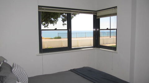 The Somerton Beach Retreat - ACT Tourism 1