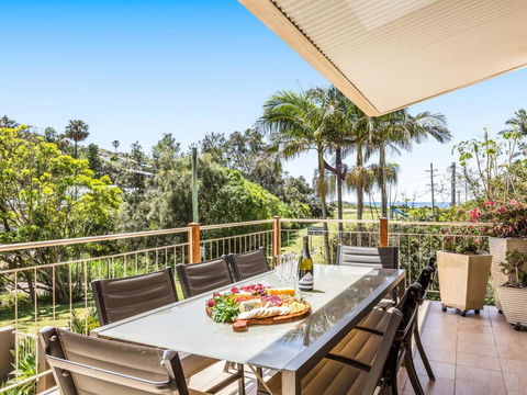 The Stanwell Beach Glass House - Beach & Pool - ACT Tourism 3