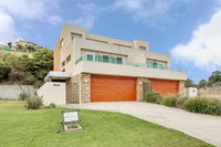 Book Lakes Entrance Accommodation Vacations ACT Tourism ACT Tourism