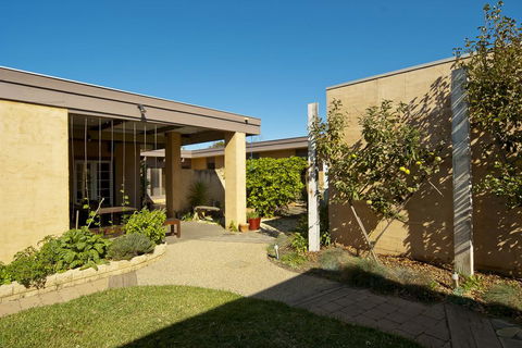The Terrace Grove - ACT Tourism 0