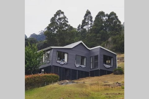 The Tin Dragon - ACT Tourism 0