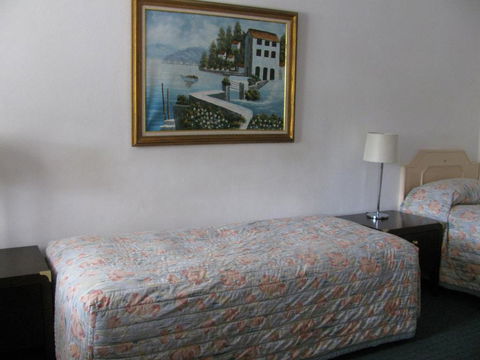 The Wayfarer Motel - ACT Tourism 3