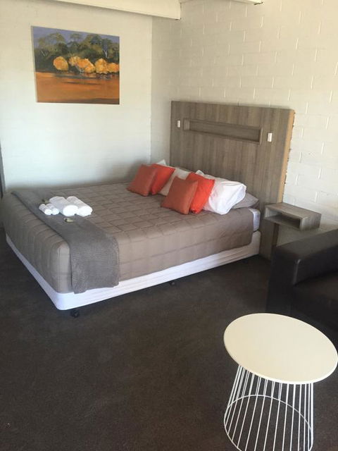 Thomas Lodge Motel - ACT Tourism 0