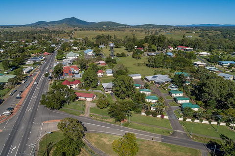 Tiaro Tourist Stopover - ACT Tourism 0