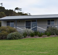 Tidal Dreaming Seaview Cottages - ACT Tourism