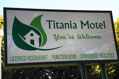 Titania Motel - ACT Tourism 0