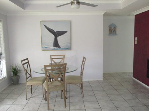 Torquay Beach Holiday House - ACT Tourism 1