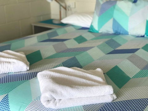 Top Spot Motel - ACT Tourism 2