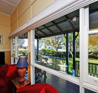 Traditional Three Bedroom Home with Water Views - ACT Tourism