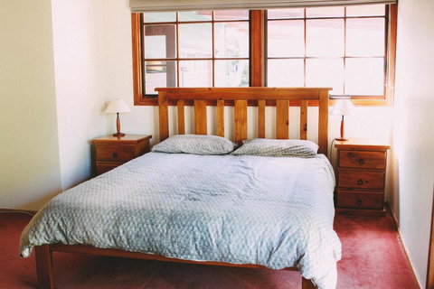 Tranquil Point - ACT Tourism 1