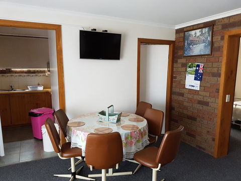 Traplins Accomodation - ACT Tourism 3