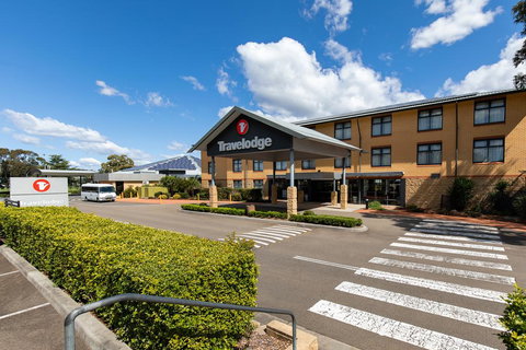 Travelodge Hotel Blacktown Sydney - ACT Tourism 0
