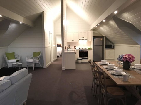 Travertines Wines Apartment - ACT Tourism 3