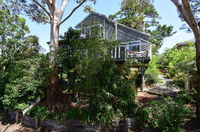Treetops - Newly renovated in the village
