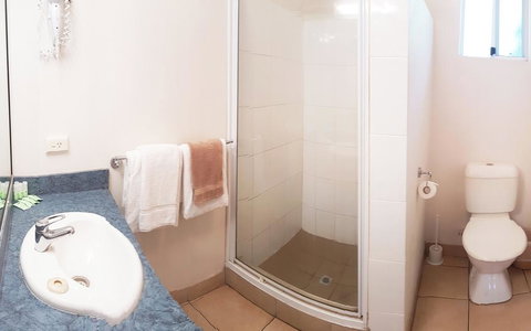 Tropic Coast Motel - ACT Tourism 1