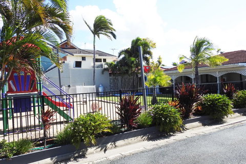 Tropic Coast Motel - ACT Tourism 3