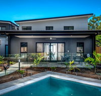 Tropicana Resort - Clifton Beach - ACT Tourism