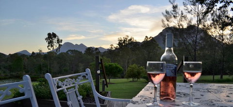 Tuckeroo Cottages & Gardens - ACT Tourism 0