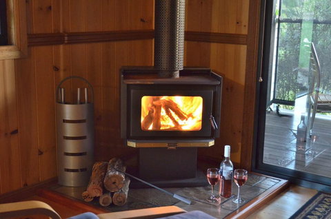 Tuckeroo Cottages & Gardens - ACT Tourism 2