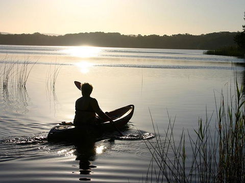 Tuppy's On The Lake - ACT Tourism 1