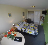 Turn-in Motel - ACT Tourism