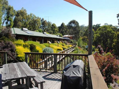 Tweed Valley Lodge - ACT Tourism 0