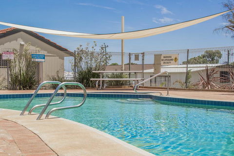 Twin Waters Caravan Park - ACT Tourism 0