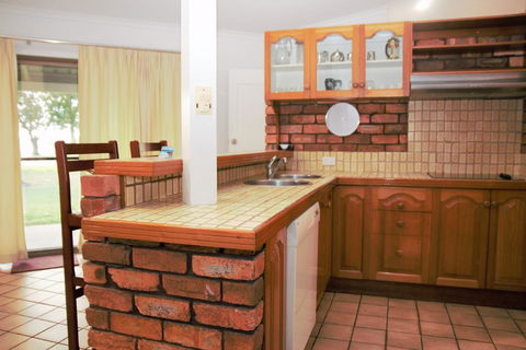 Two On Sunset - ACT Tourism 3