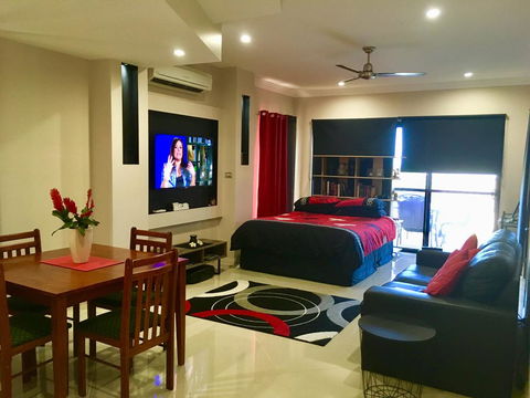 Ultra Modern Private Studio Room - ACT Tourism 2