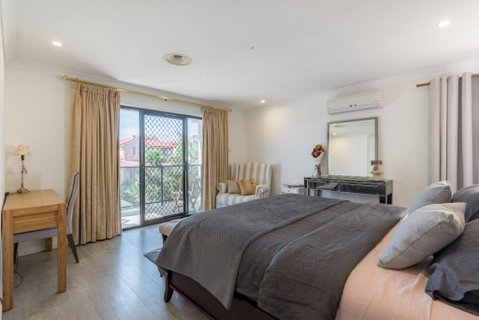 ULTRA SPACIOUS STYLISH HOME IN PRESTONS - SYDNEY - ACT Tourism 2