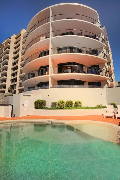 Unit 2, The Rocks, 1746 David Low Way Coolum Beach - ACT Tourism 3