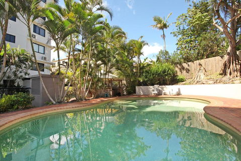Unit 5, Phoenix Apartments, 1736 David Low Way Coolum Beach, LINEN INCLUDED, 500 Bond - ACT Tourism 1