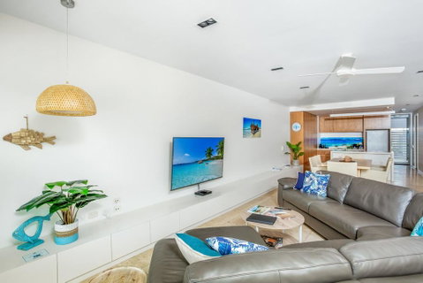 Unit 6 Plantation - Rainbow Beach, Plantation Resort, Ground Floor, Aircon, Pool, Spa - ACT Tourism 0