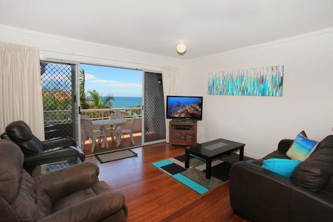 Unit 9, Coolum Blueseas Apartments, 59-61 Coolum Tce, Coolum Beach, 400 BOND, LINEN INCLUDED - ACT Tourism 2