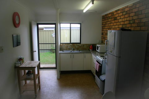 Unit1, Graydon Lodge - ACT Tourism 2
