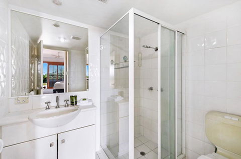 Unrivaled Ocean And City Views From Resort Style 3bed With Garden - ACT Tourism 2