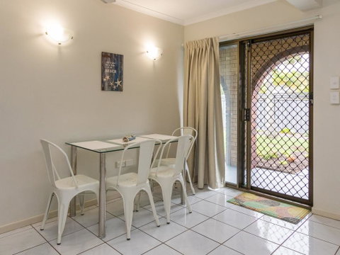 Upstairs And Downstairs - 81 Denman Camp Rd - ACT Tourism 2