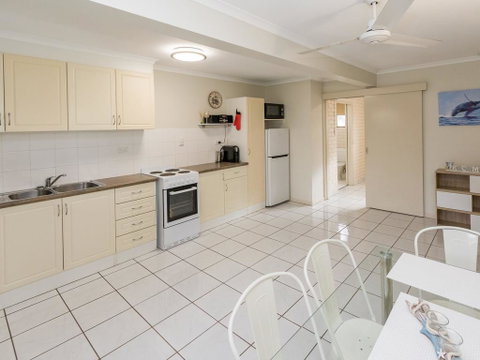 Upstairs And Downstairs - 81 Denman Camp Rd - ACT Tourism 3