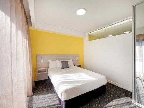 Value Suites Penrith - ACT Tourism 2