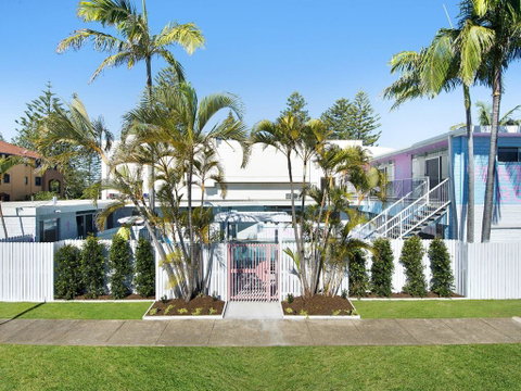 Ventura Beach Motel 2 Bed Poolside - Unit 3 - ACT Tourism 3