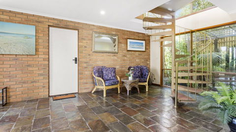 VIEWS AT MCCRAE..... - ACT Tourism 1