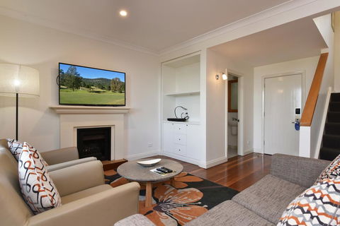 Villa 2br Grange Resort Condo Located Within Cypress Lakes Resort (nothing Is More Central) - ACT Tourism 2