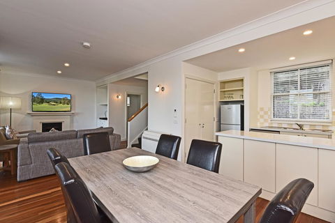 Villa 2br Grange Resort Condo Located Within Cypress Lakes Resort (nothing Is More Central) - ACT Tourism 1