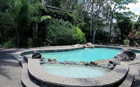 Villa Noosa Hotel - ACT Tourism 2