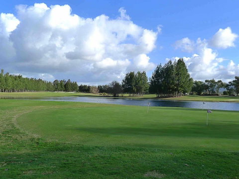 Villa On The Green - ACT Tourism 3