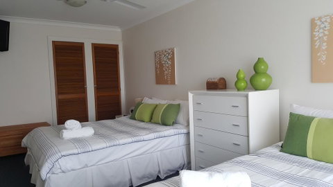 Villa Riviera On River Front - ACT Tourism 3