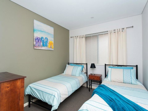Villa Serene @ Fingal Bay - ACT Tourism 1