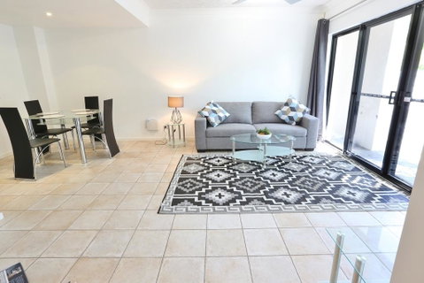 Villa Via Veneto - ACT Tourism 0